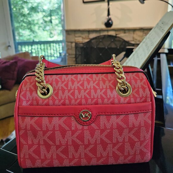 NWOT Bedford Legacy Extra-Small Logo Duffle Crossbody Bag - Picture 1 of 9